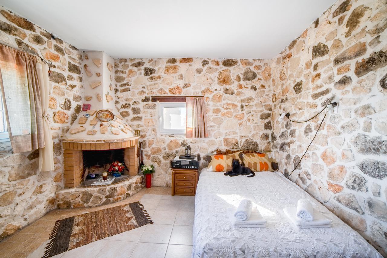 Lithahiro Stone House Villa Agalás Esterno foto